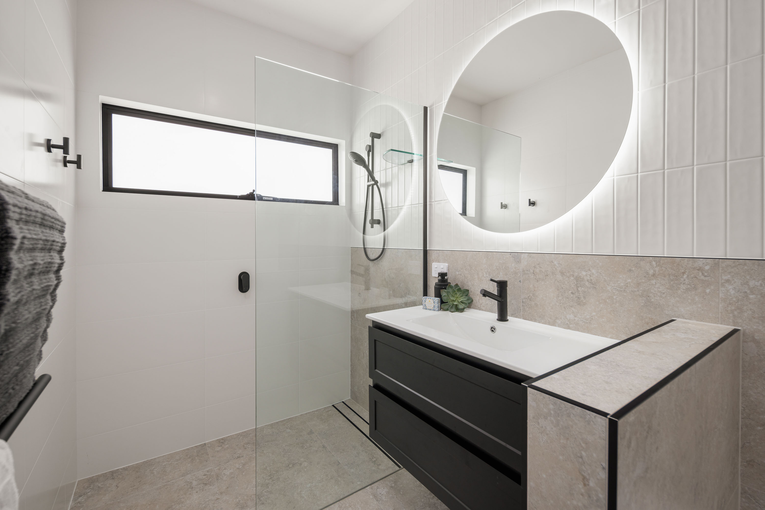 Greenslopes, QLD - Image 7